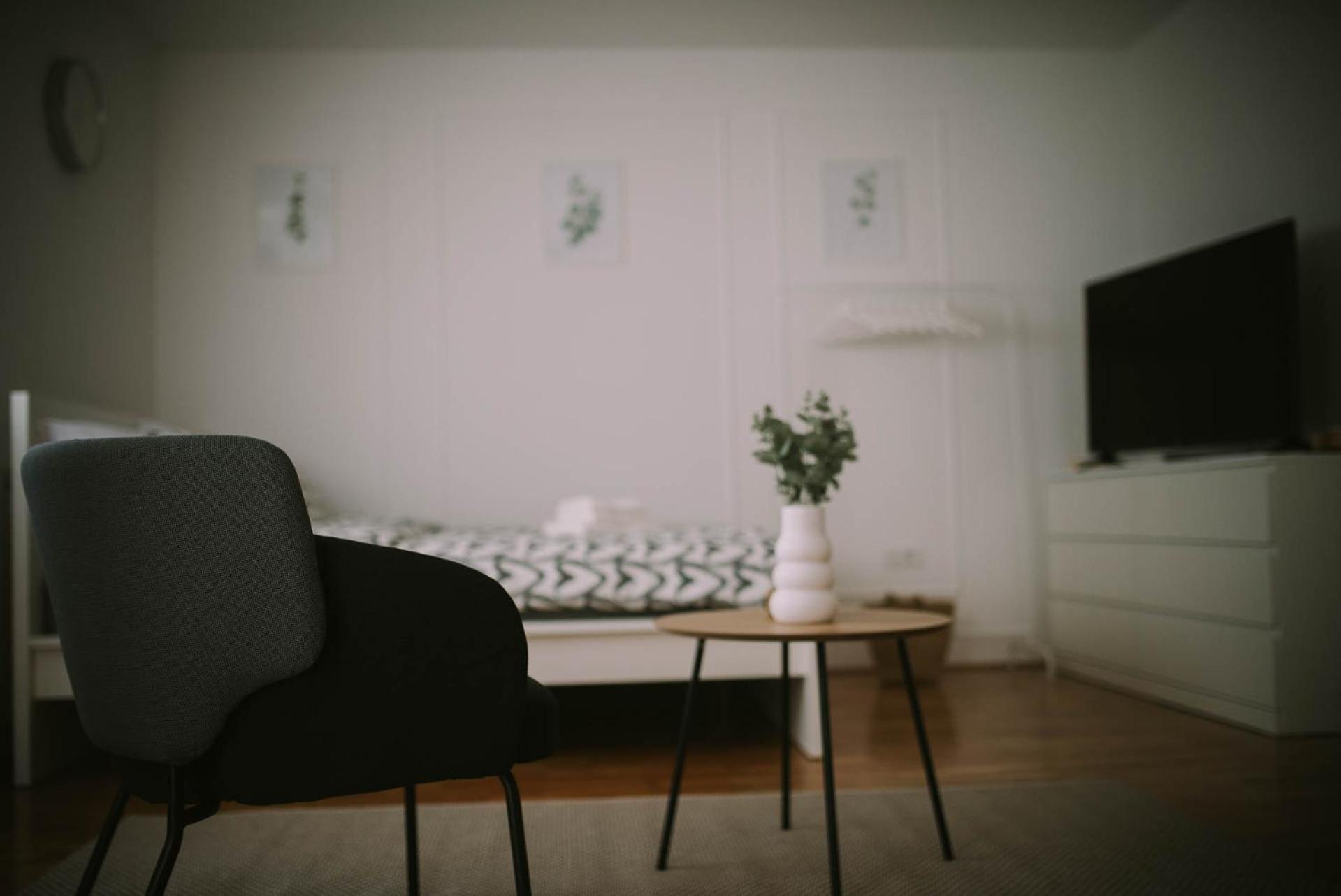 E&d, Free Private Parking, Loggia * Zagreb